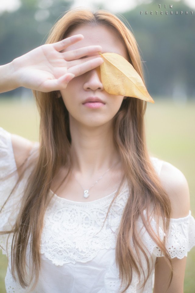 夏日清纯美女原野写真  可爱迷人