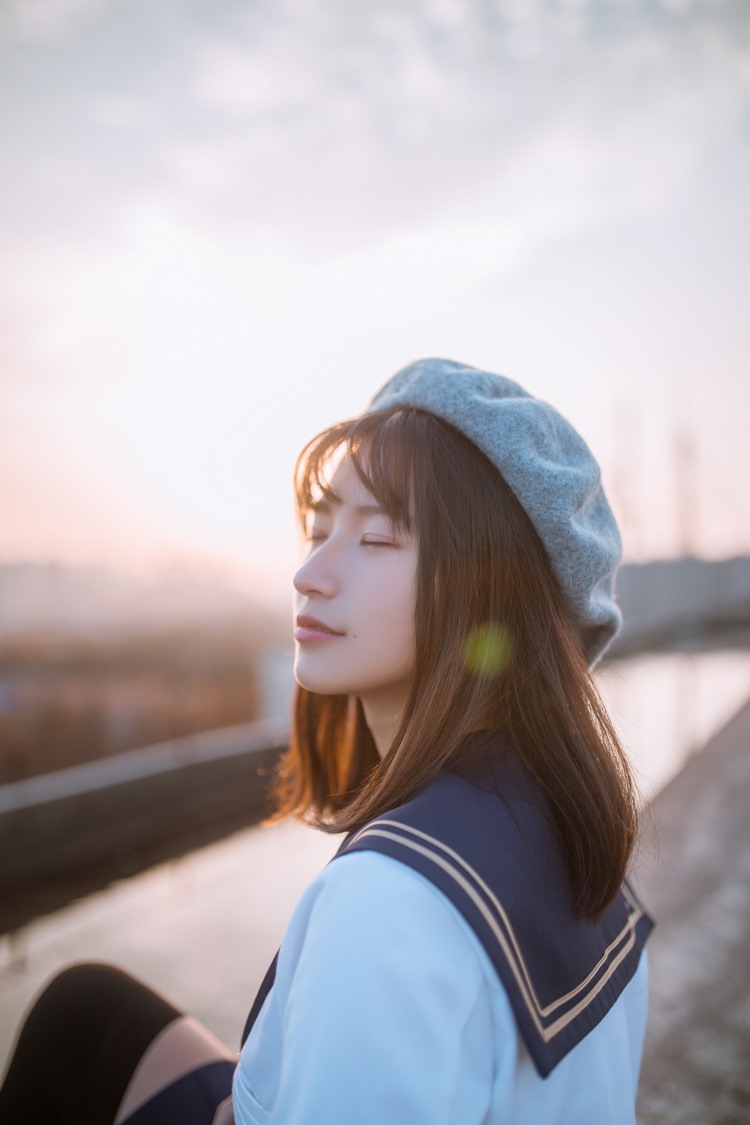 空灵气质美少女天台校园制服短裙唯美浪漫清纯写真