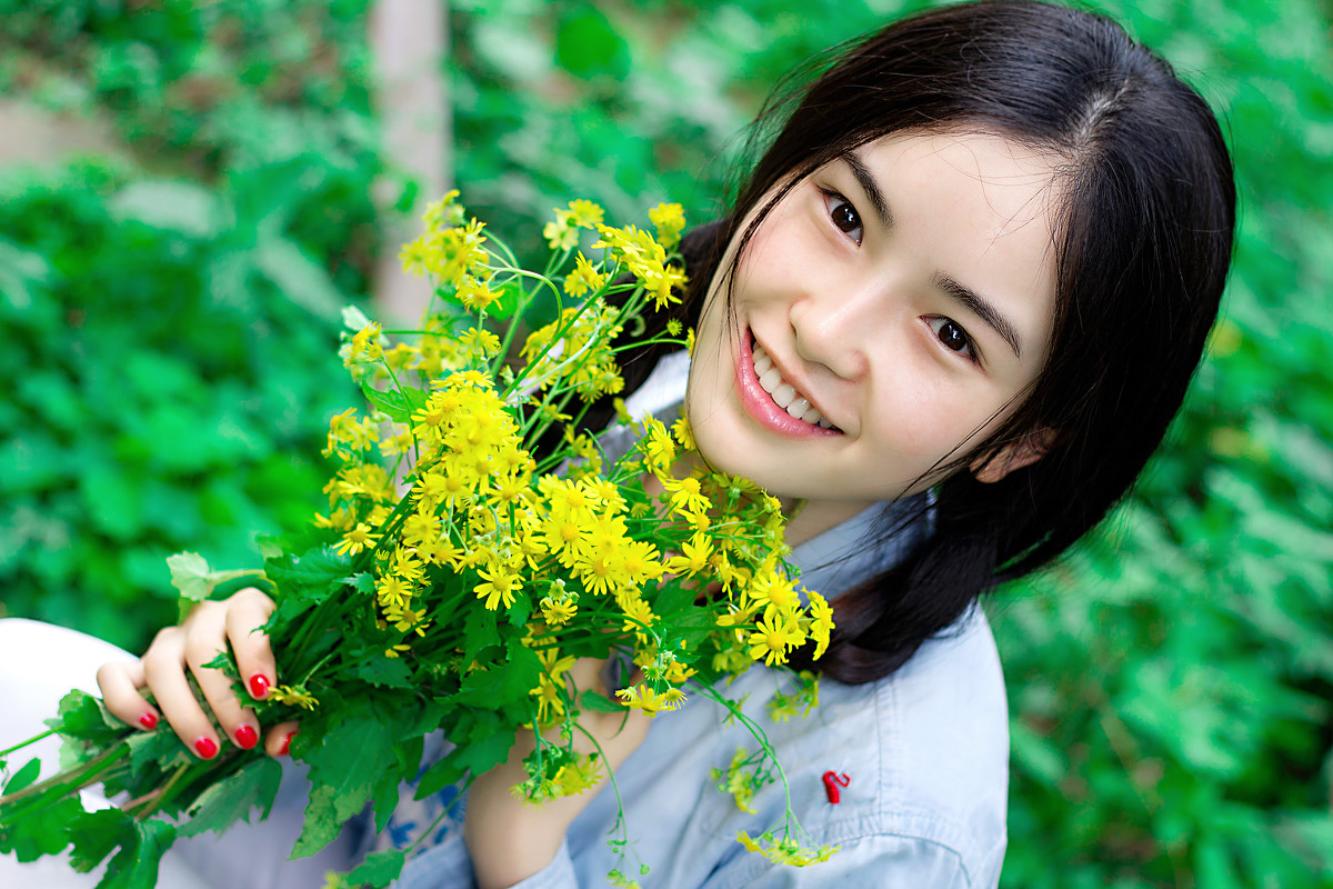 高清好皮肤麻花辫美女