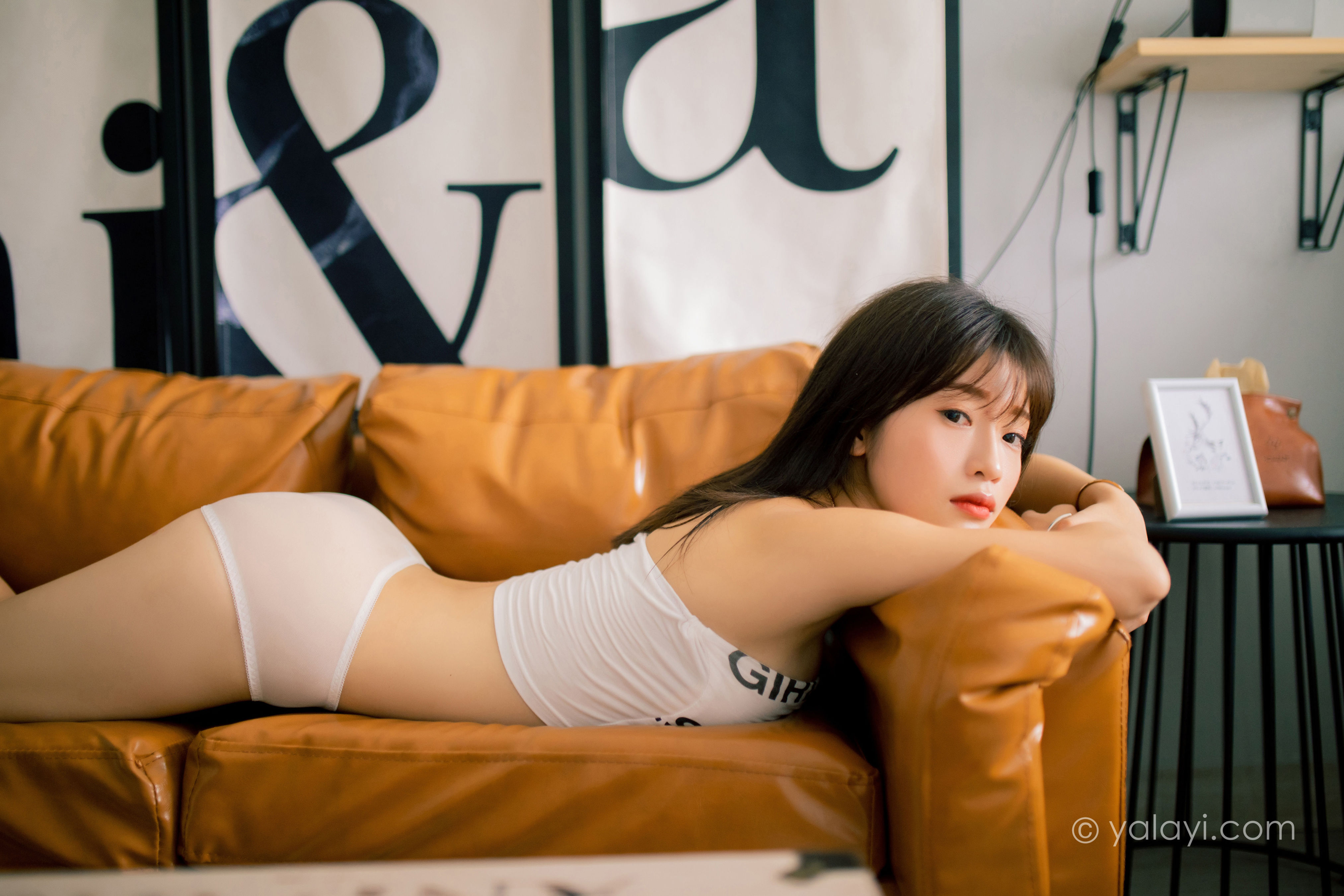 《硬糖少女》预览图1