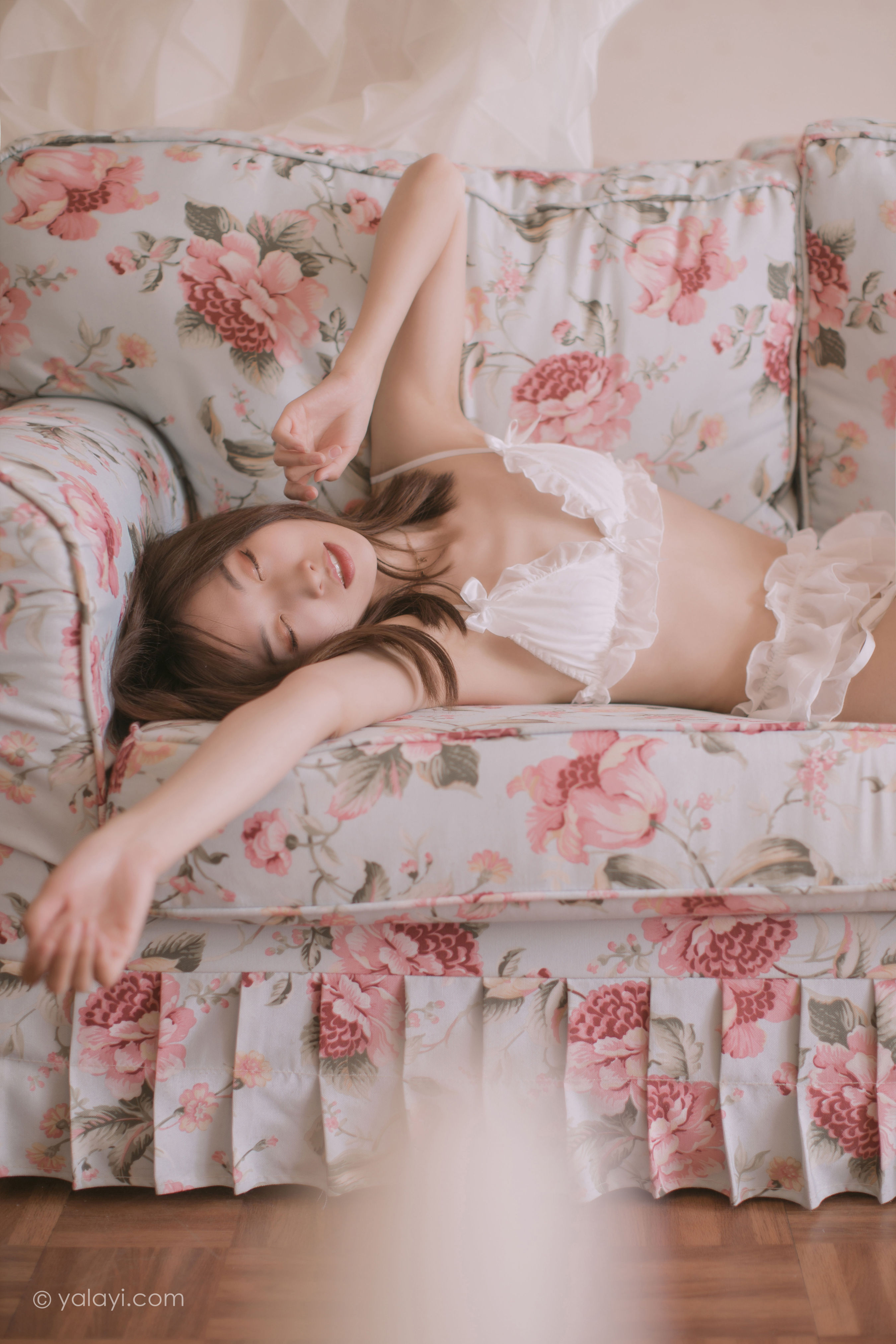 《花香的午后》预览图3